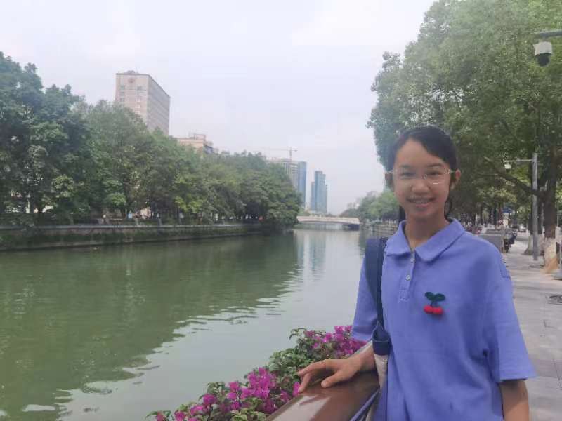 李欣月.jpg